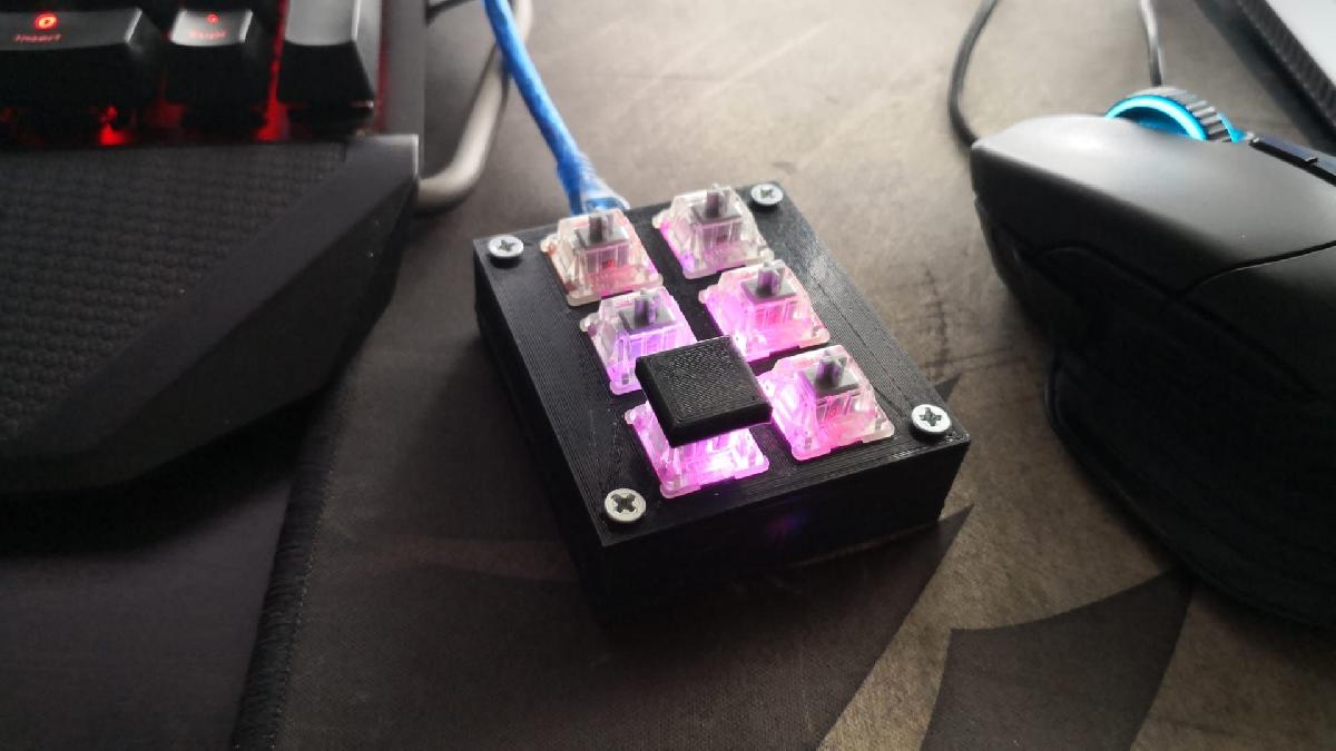 Teclado macro mini configuravel (baseado em Leonardo Pro Mini)