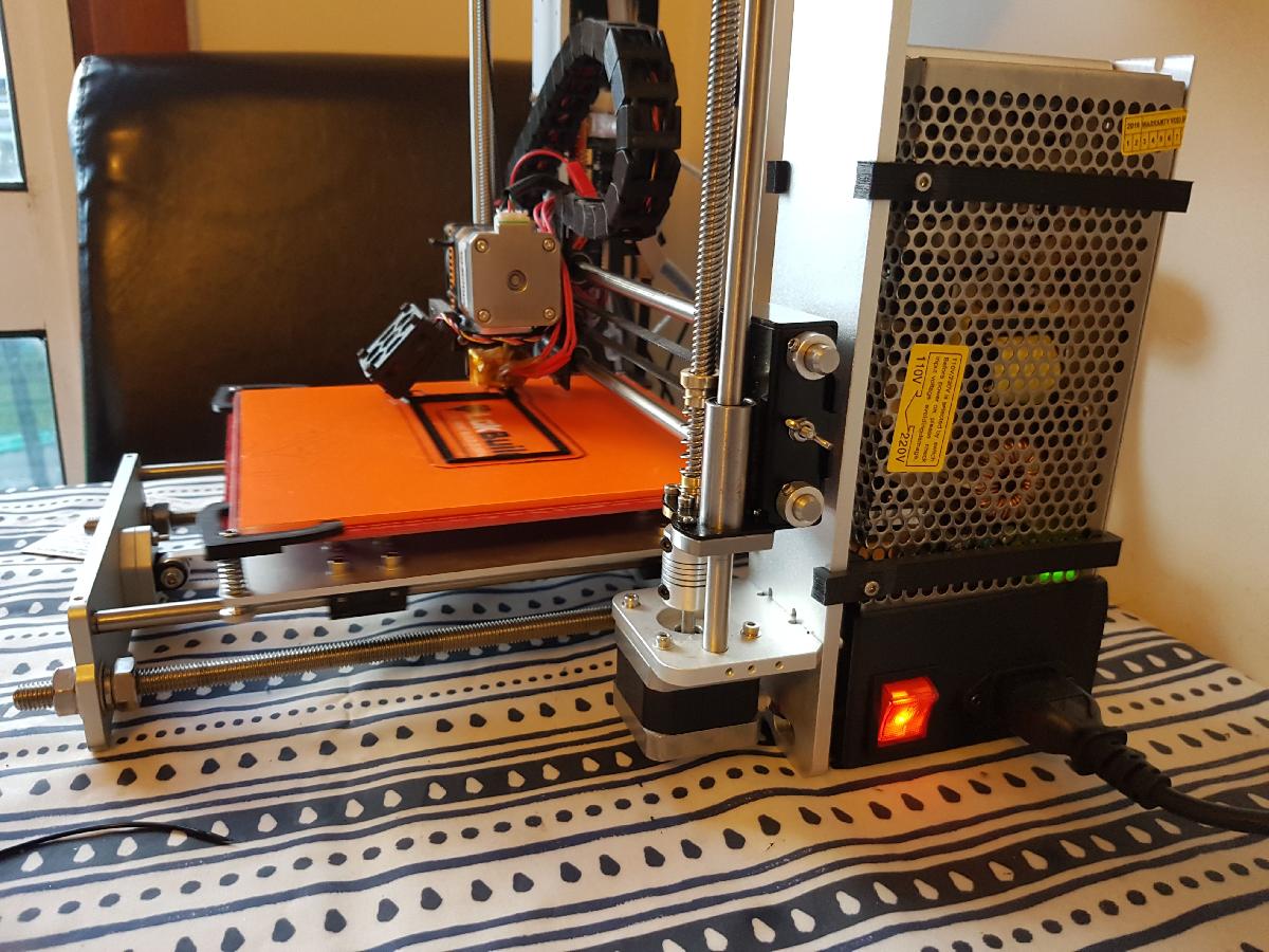 Capa de fonte de alimentacao estilo "MK2" Geeetech Aluminium Prusa i3 S 180 12