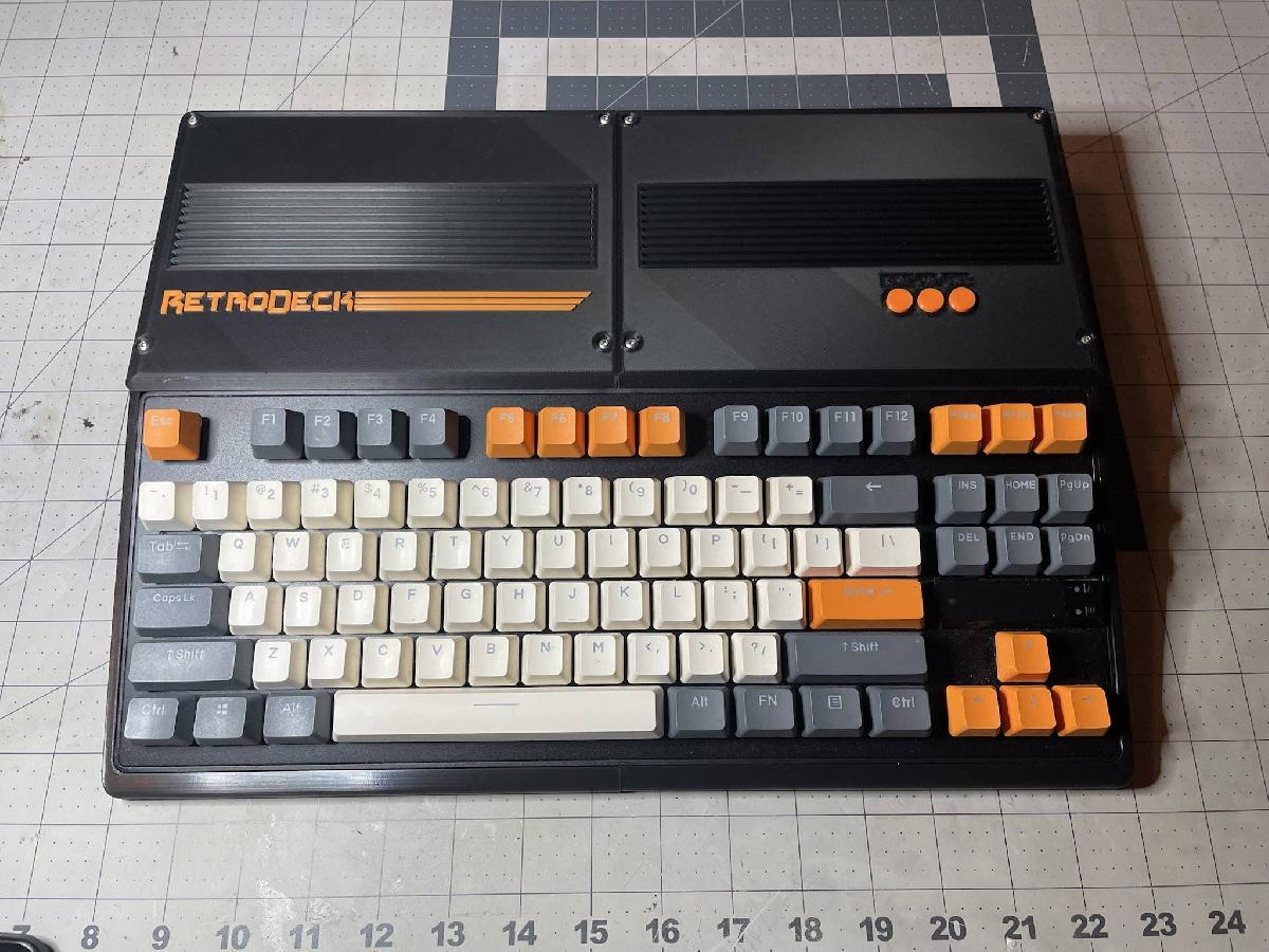 RetroDeck Caixa de computador estilo wedge para Raspberry Pi 3 e MiSTer