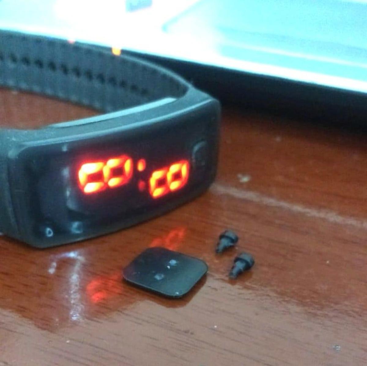 Fecho ou tranca da pulseira do relogio digital