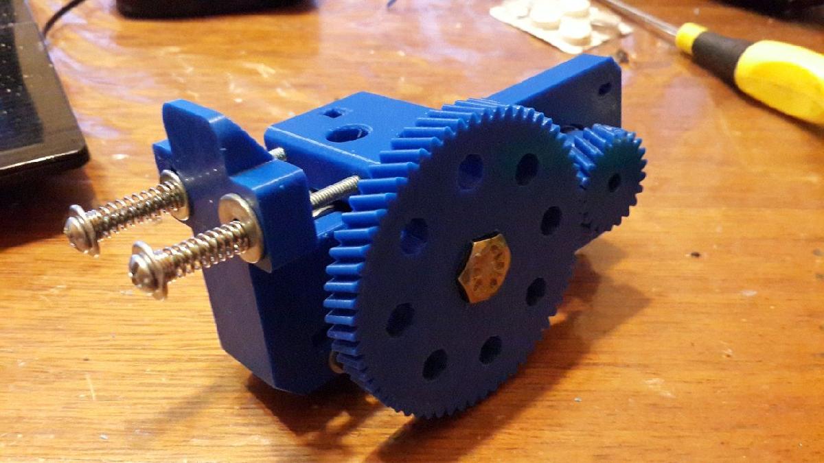 Extrusora Bowden com suporte M8 para Cyborg