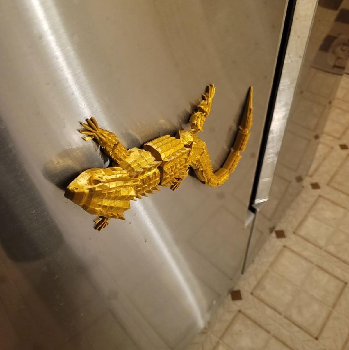 Skink crocodilo magnetico   Articulado / Tamarindo, o Brave