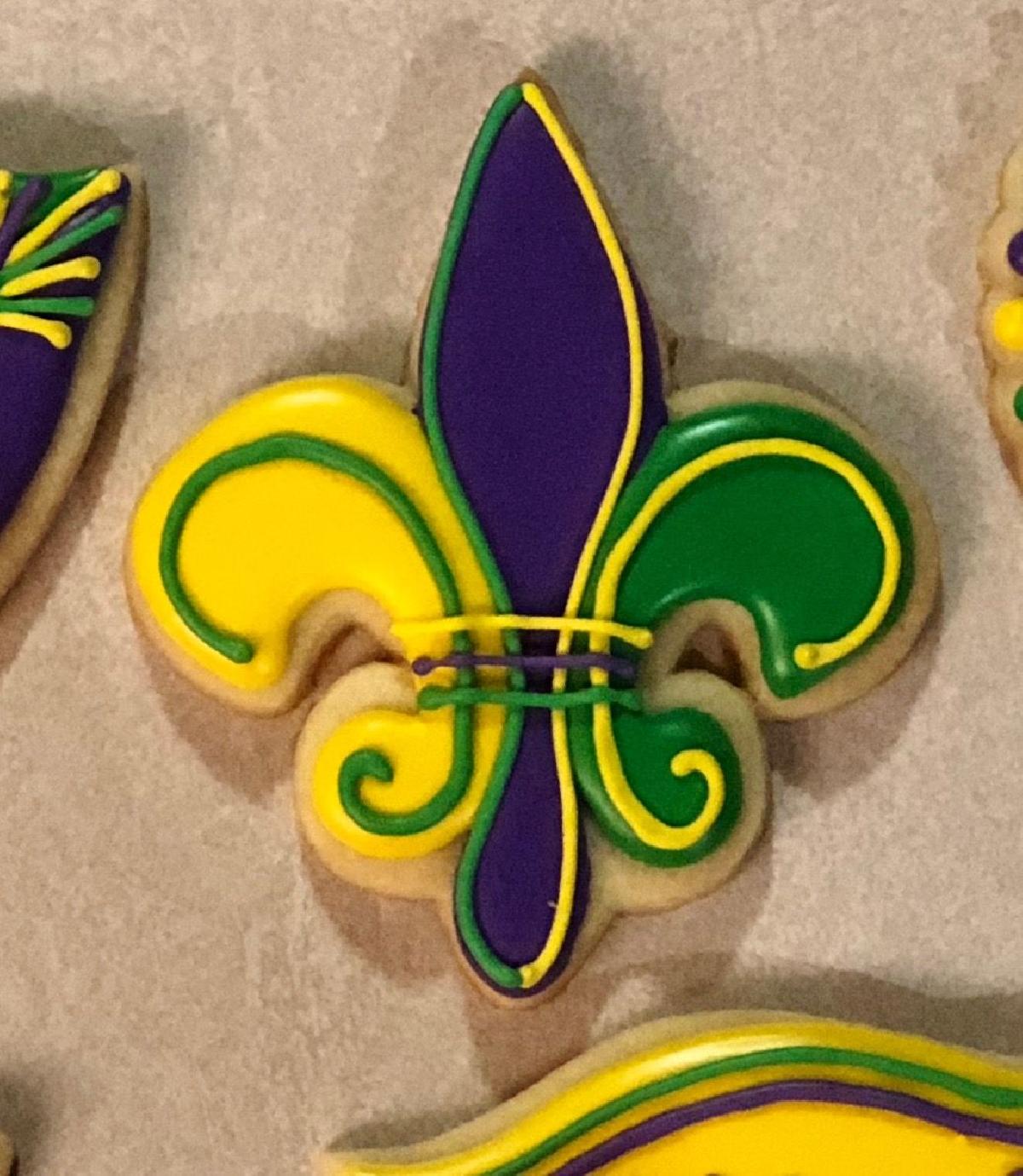 Cortador de Biscoitos em Forma de Lirio (Logo dos Santos)