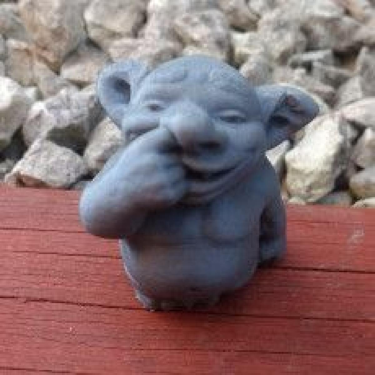 Troll de barriga grande