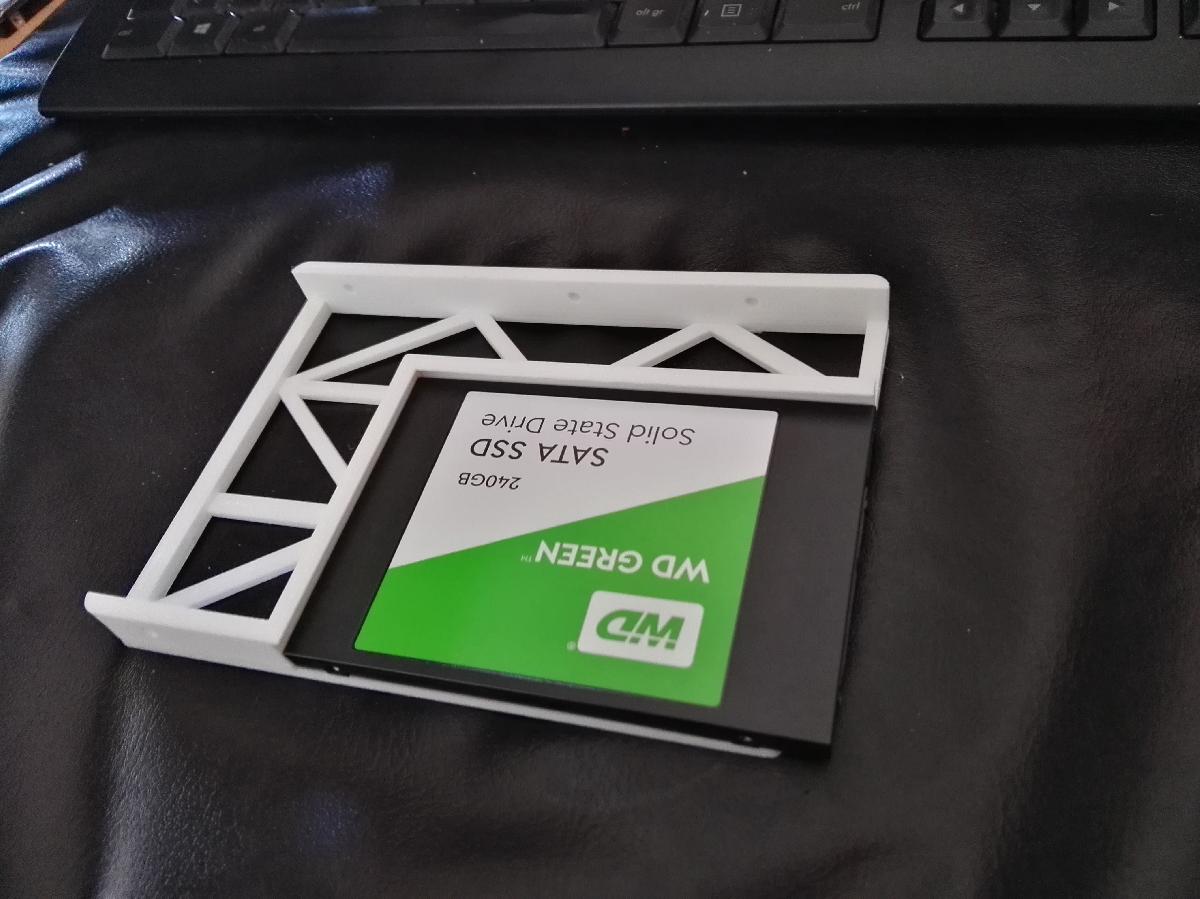 2,5" adaptor_ Pronto para uso em um HP Microserver Gen10