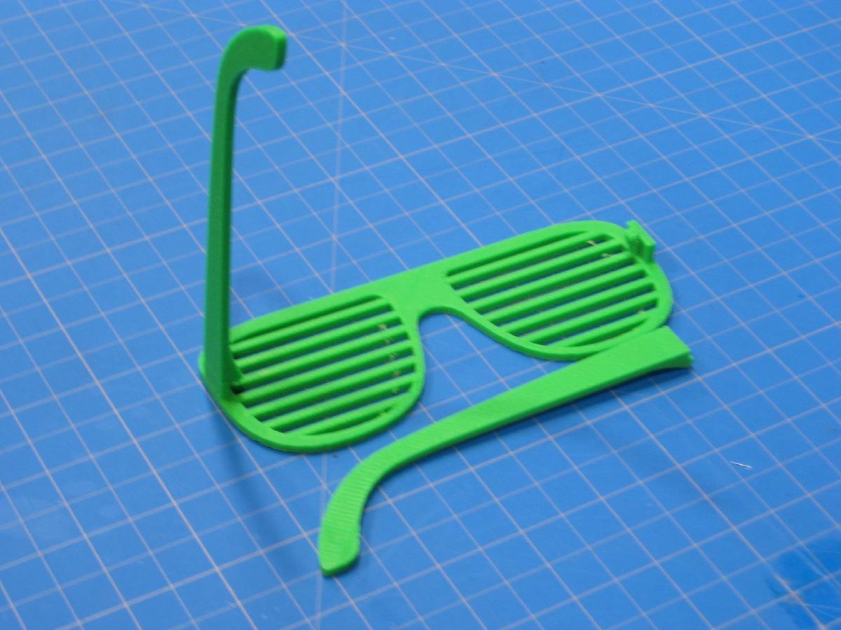 Oculos de Sombras que se Conectam com Clipe