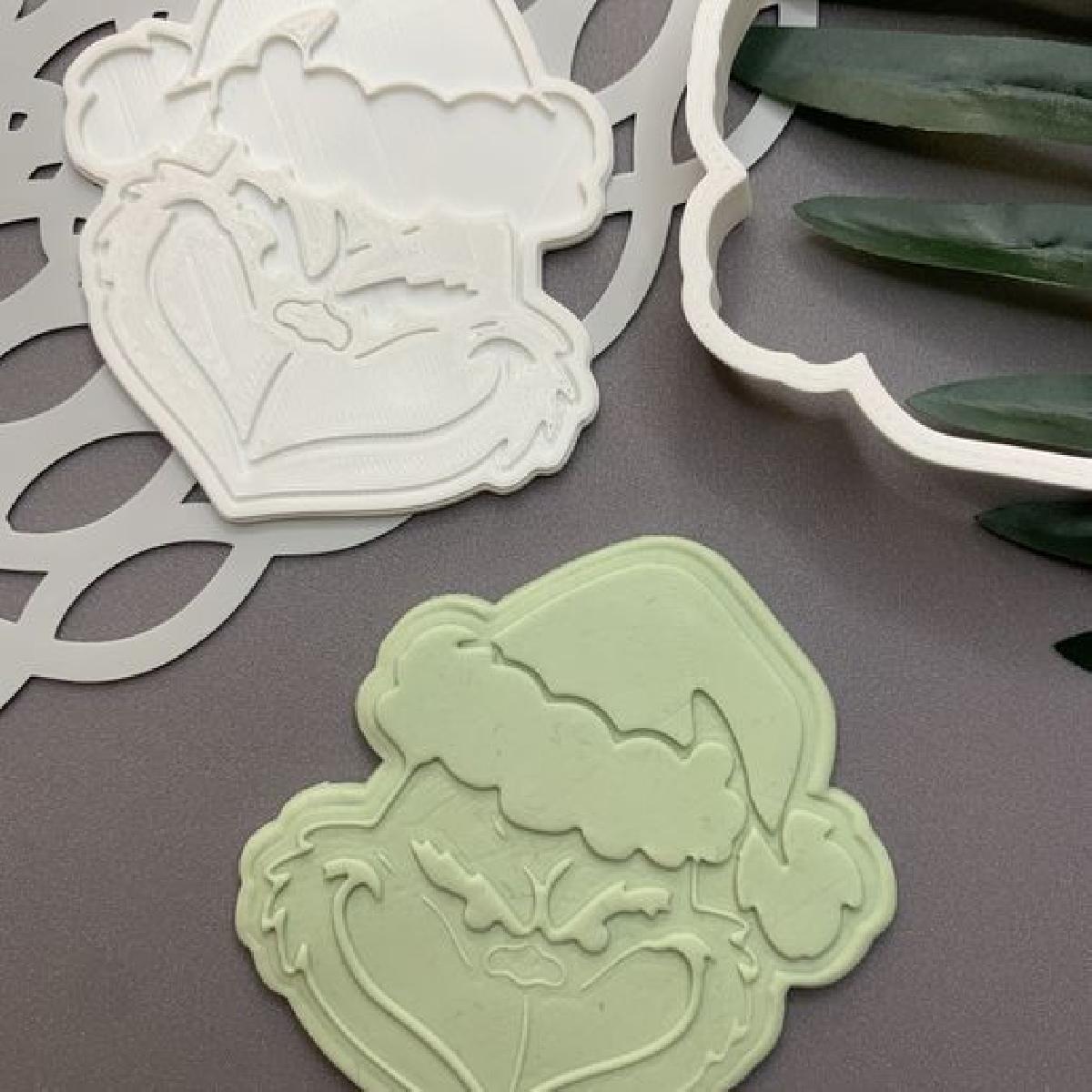 Cortador e carimbo de biscoito e fondant do Grinch