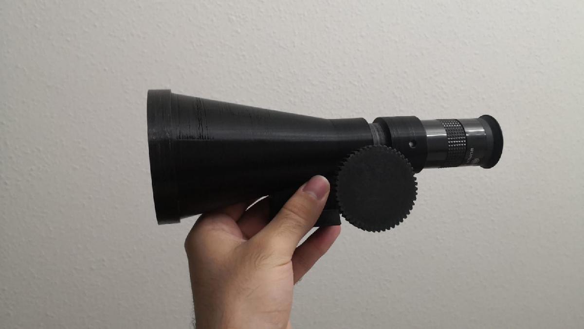Telescopio Refrator de 75mm com focador linear de 1,25"