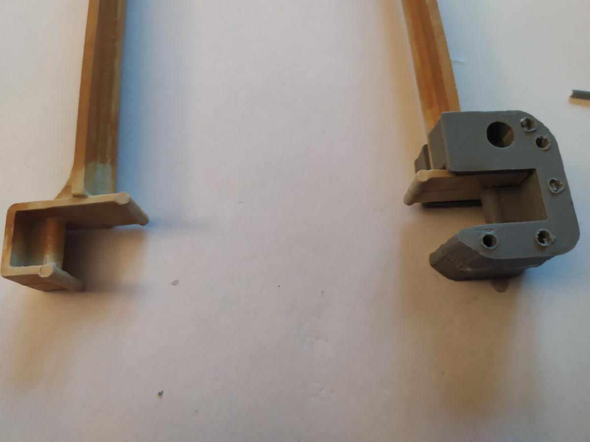 Fixacao da bomba do WC V2 (Roca A822502200)