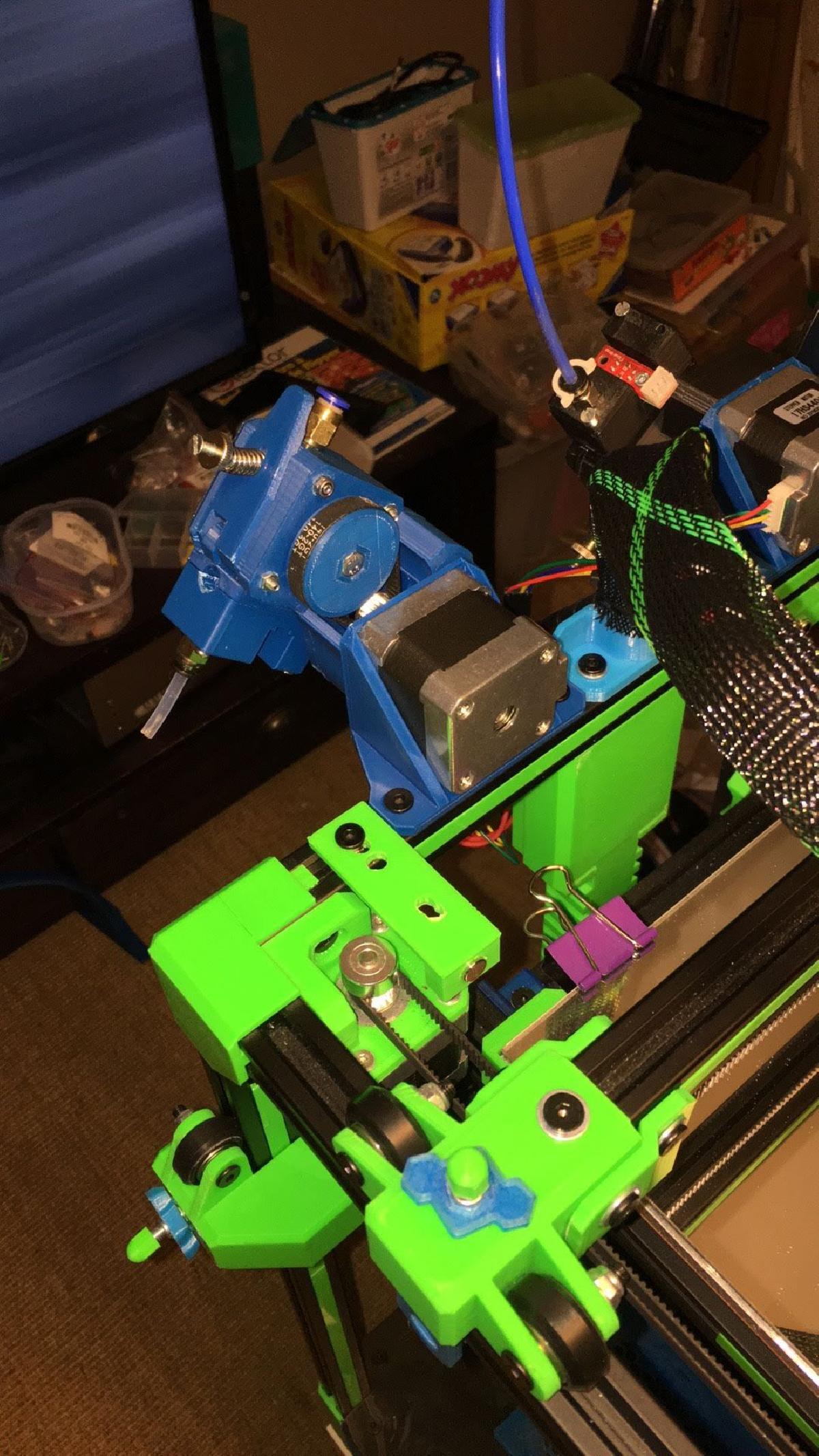 extrusora bontech com engrenagem ou correia e sensor de falta de filamento integrado