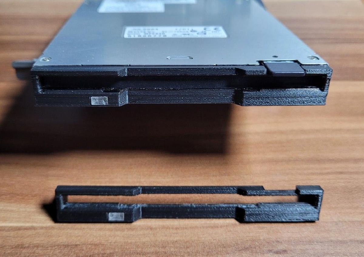 Frente de bezel para unidade de disquete slim MPF820