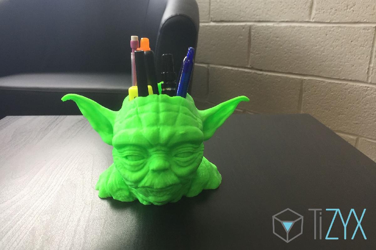 porta lapis / suporte de canetas Star Wars Yoda