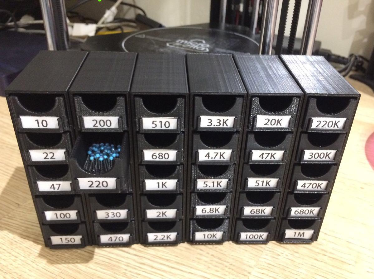 Resistor, capacitancia, CI, gavetas de armazenamento de componentes eletronicos.