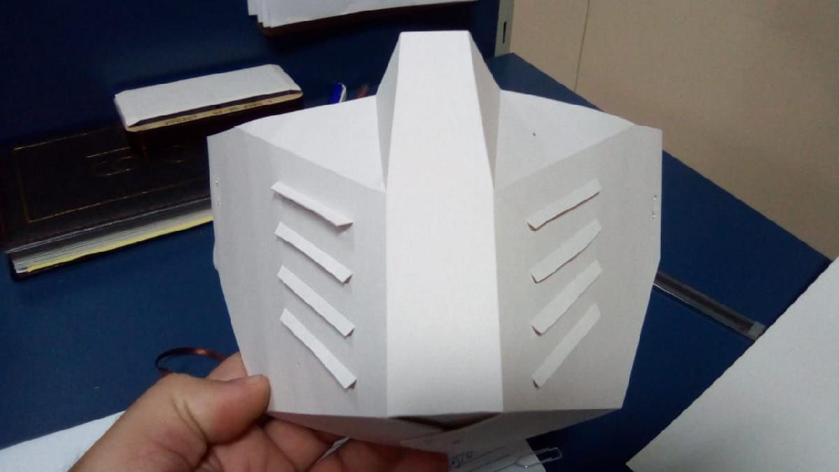 Mascara de papel cartao Covid 19
