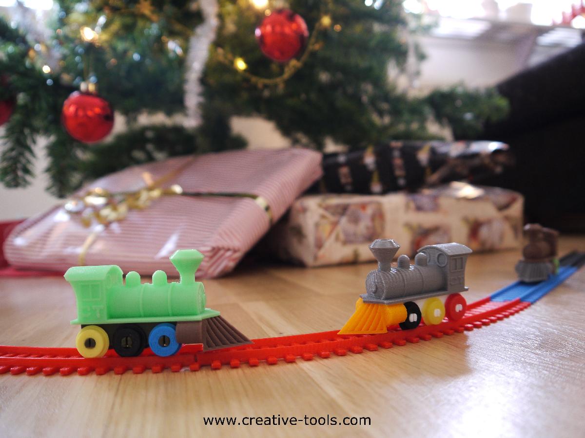 CT Toy Train & Trilhos