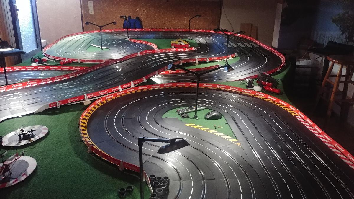 pista de slot car com iluminacao