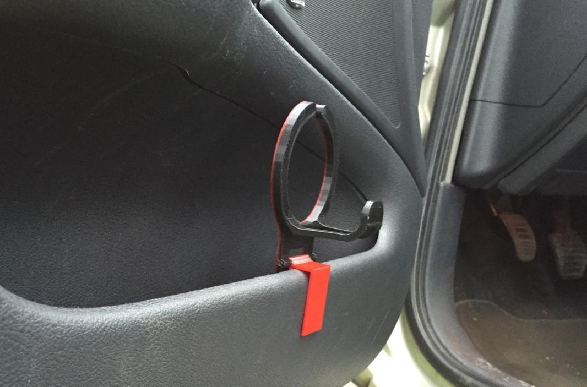 Suporte dobravel para latas de carro