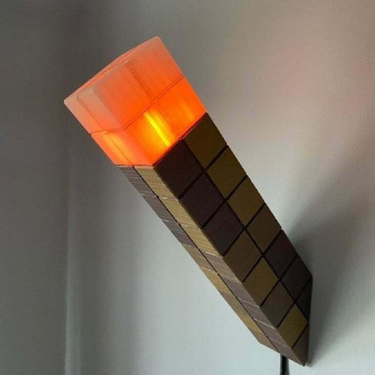 Polo de LED em forma de Tocha do Minecraft