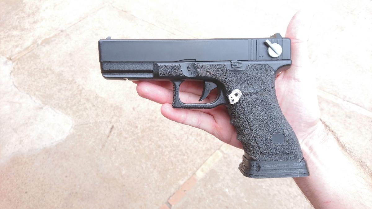 Airsoft   Magwell para Glock Cyma CM030