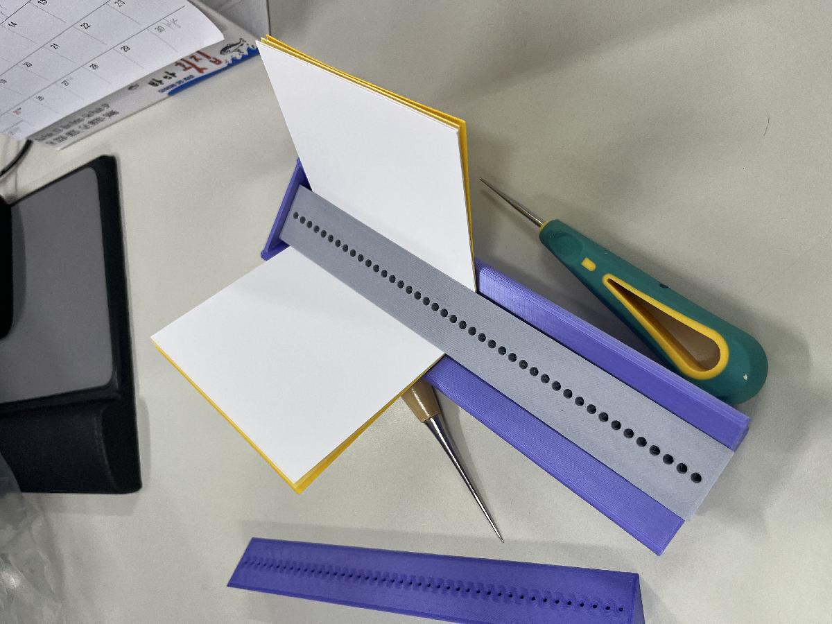 Kit de ferramentas de encadernacao / Berco para encadernacao