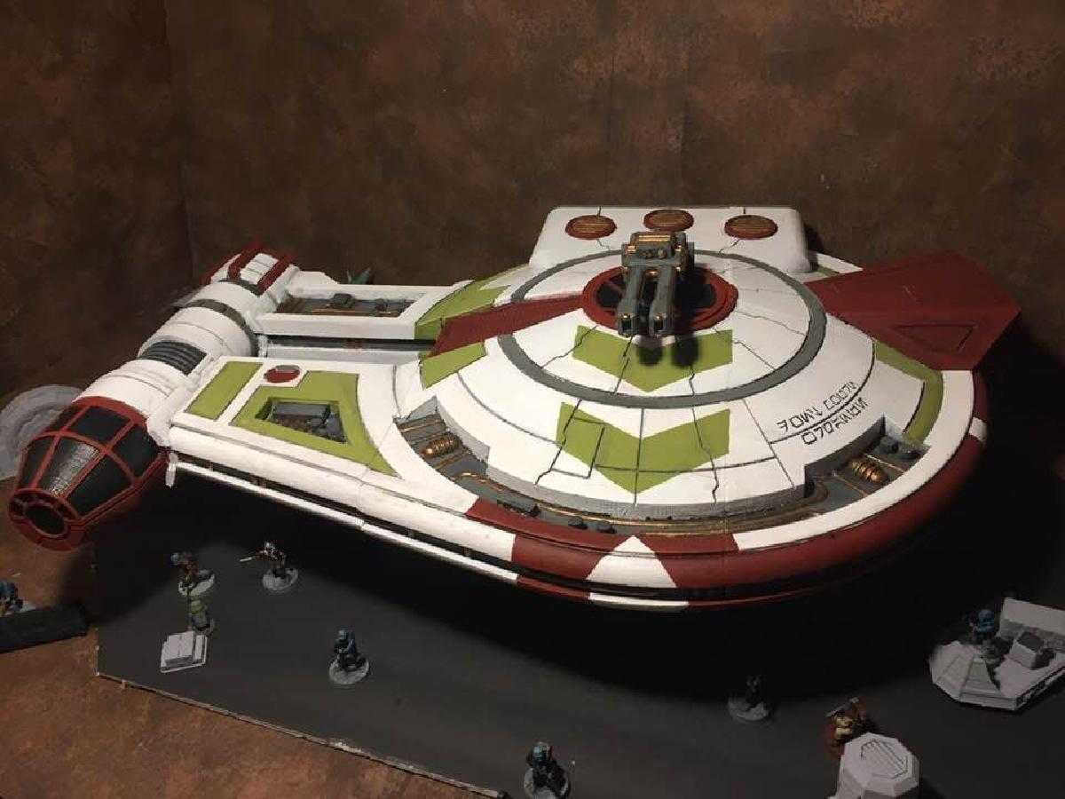 YT 2400 (escala Star Wars Legion)