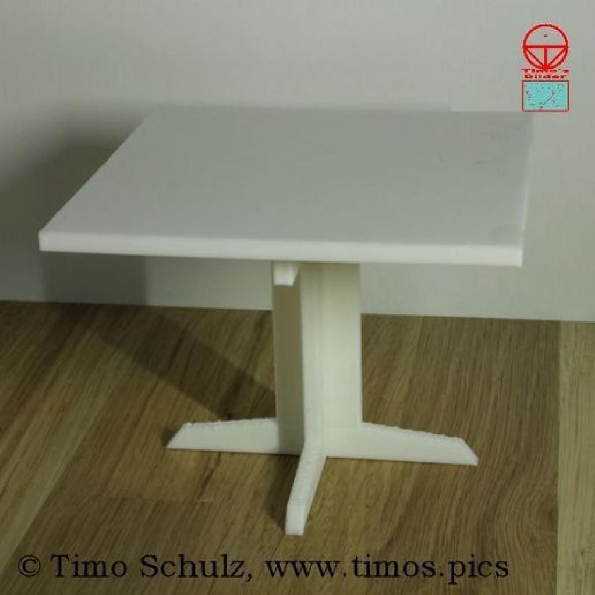 Mesa "quadrada" (em escala verdadeira)