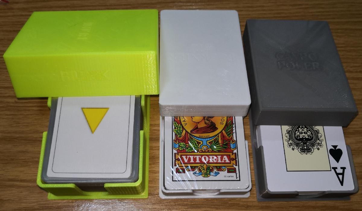 Armazenamento Personalizavel de Cartas de Jogo