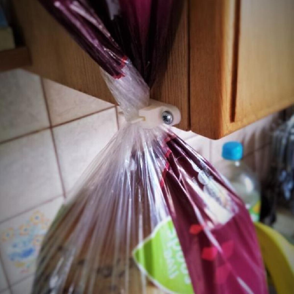 Clipe de Pacote de Pao e Suporte de Suspensao