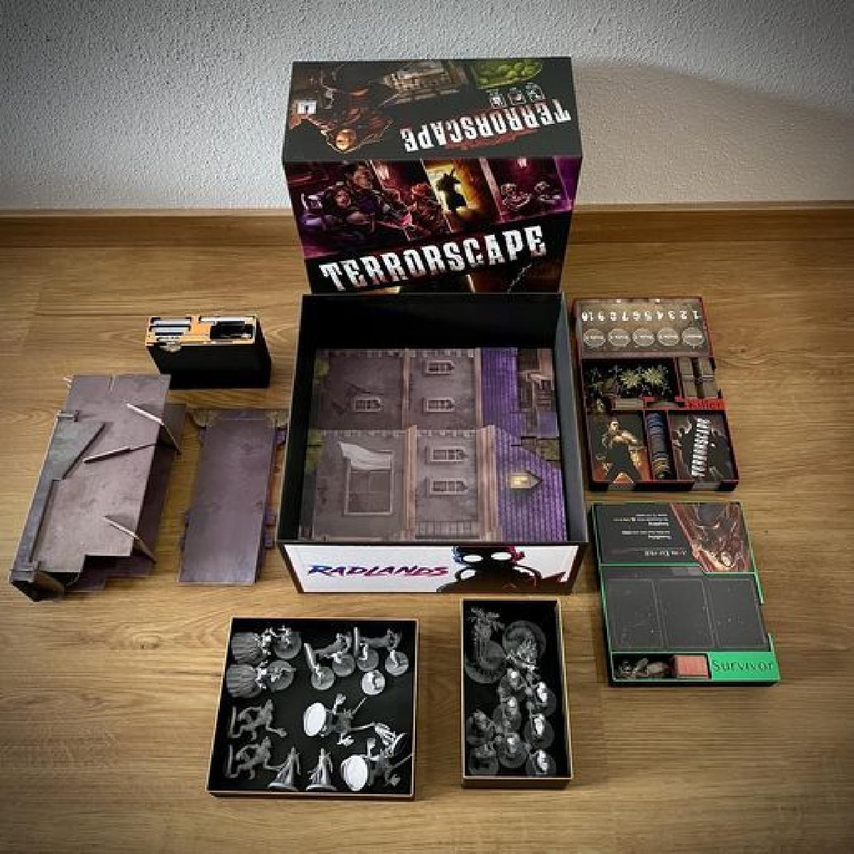 Inserto Terrorscape para todas as tres expansoes.