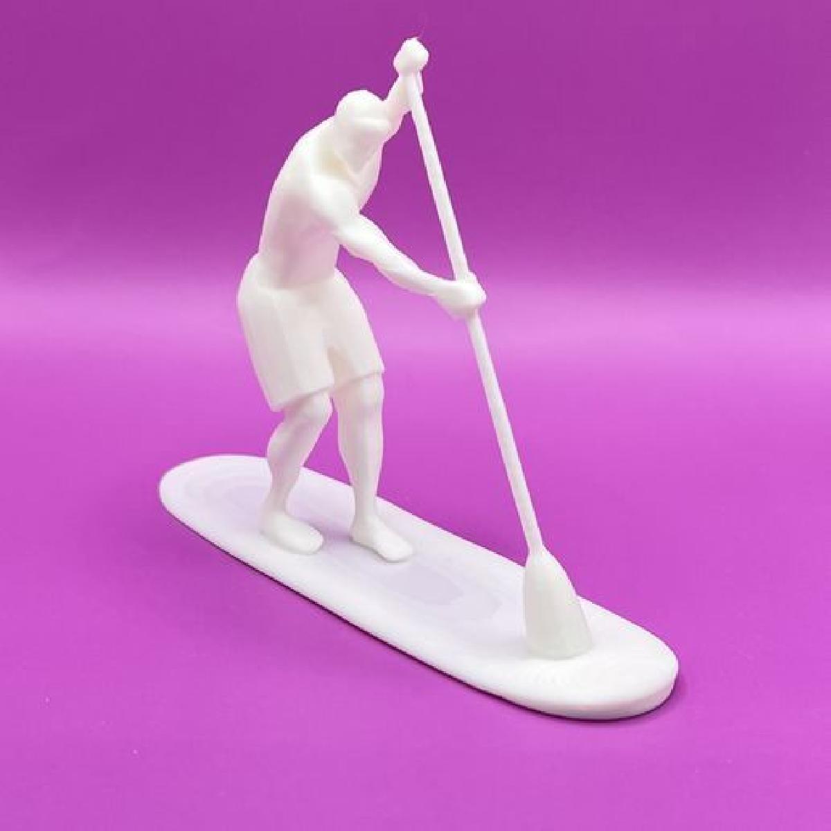 Surfista de Remo   Estatua Dinamica de Paddleboarder em Pe