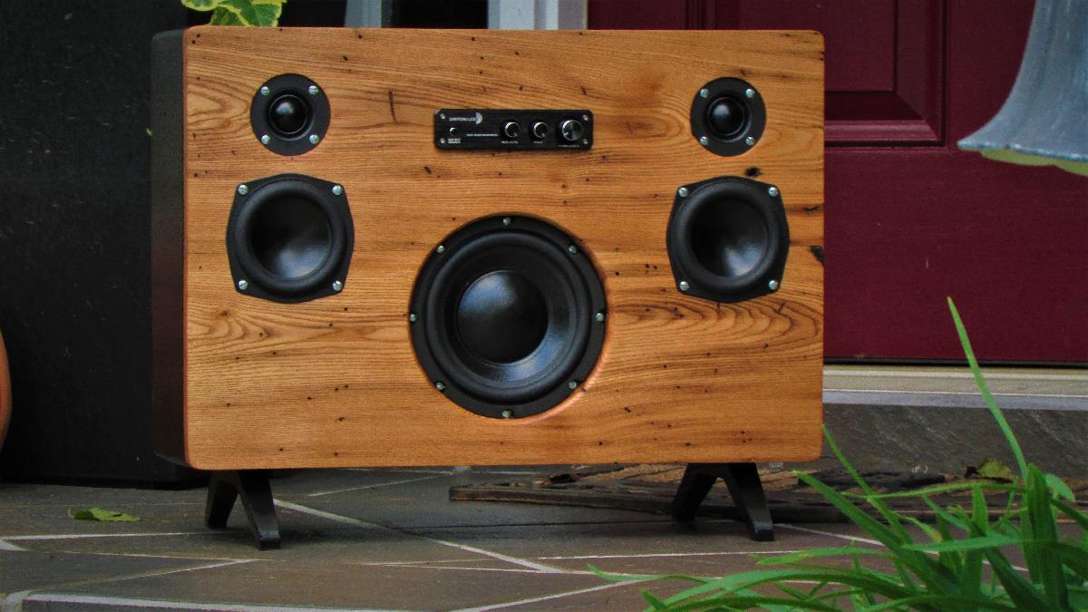 2.1 Alto falante BoomBox Bluetooth 200W