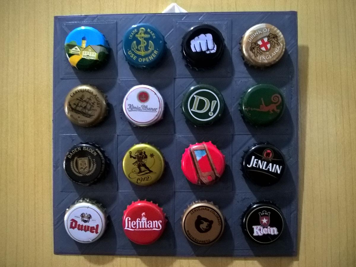 Quadro de tampas de garrafas (Bottle cap table)