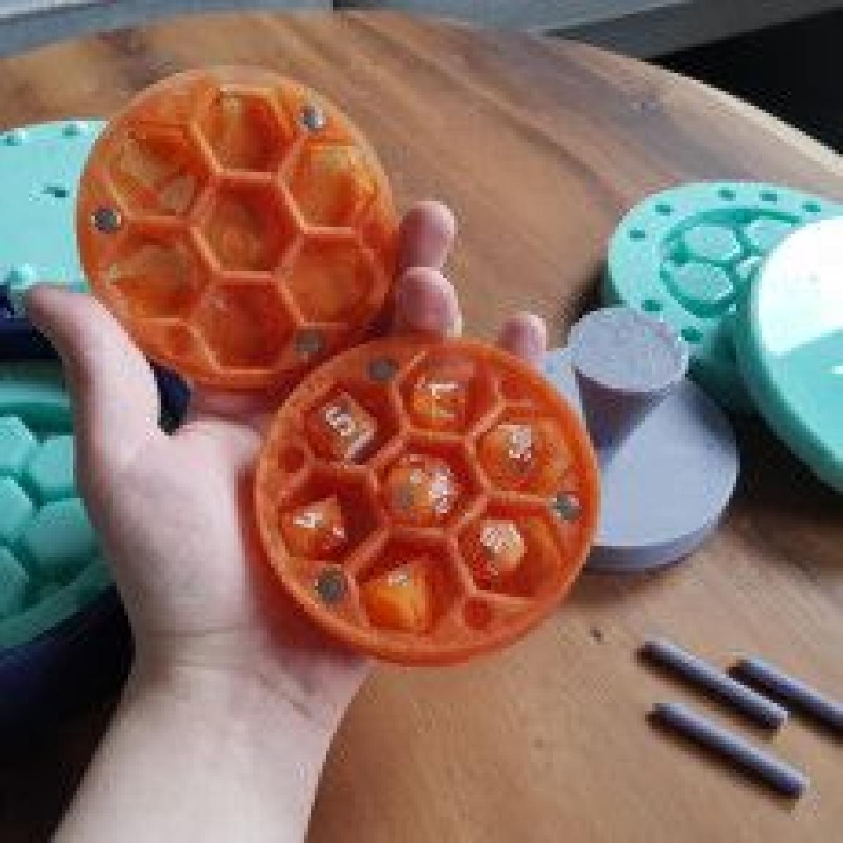 Cofre/caixa de dados + gabaritos/ferramentas de molde de silicone para fundicao de resina
