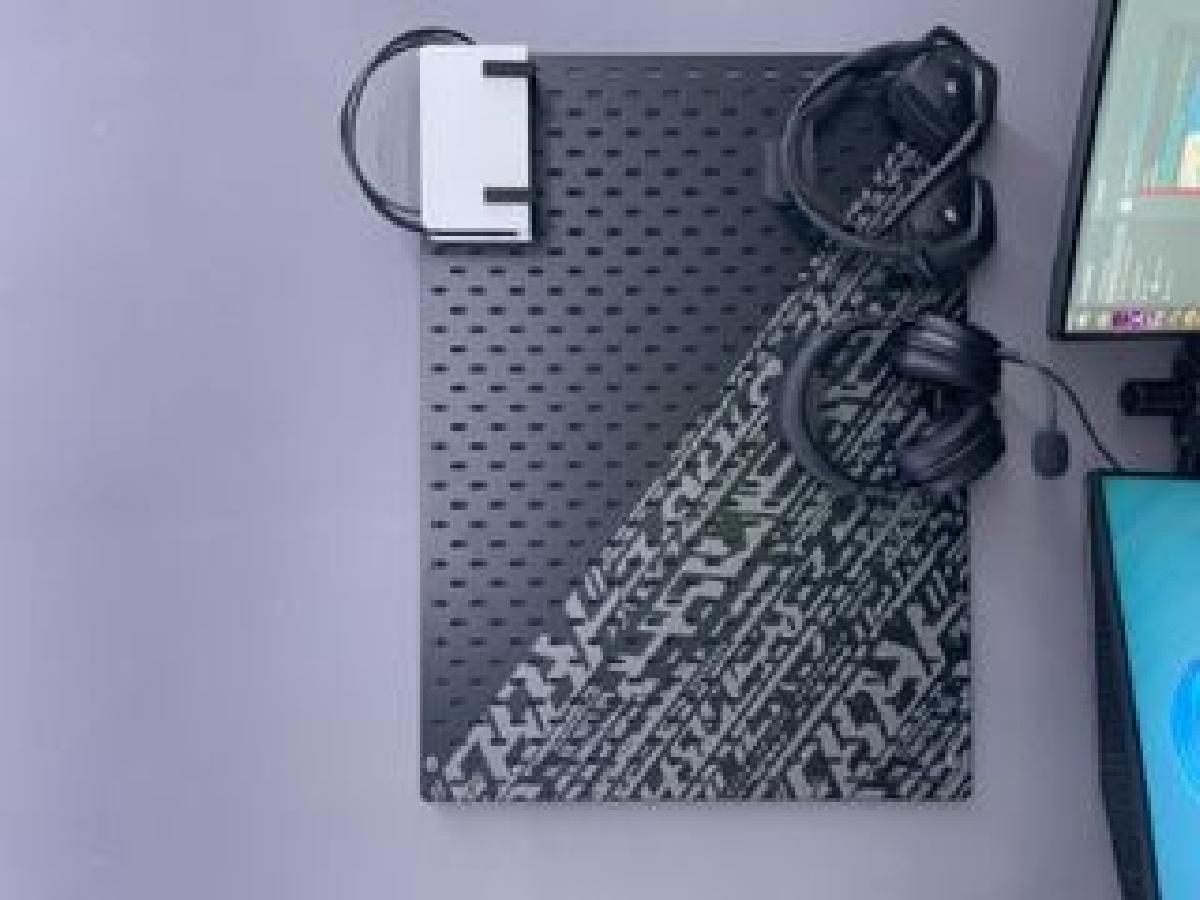 Suporte de fixacao para dock do Nintendo Switch.