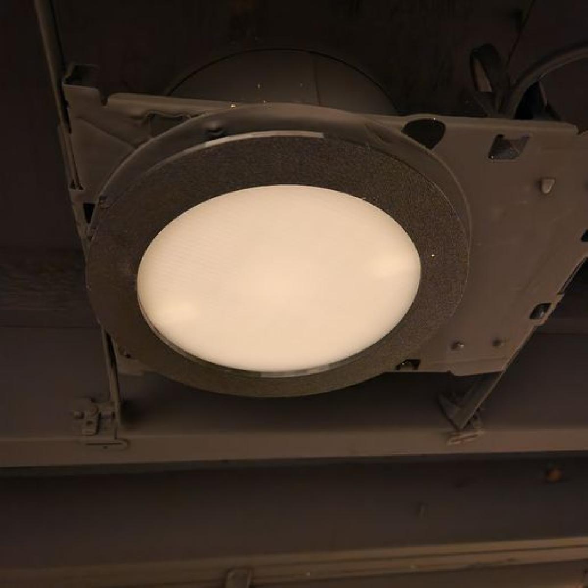 Aparador e Difusor de Luz Recessada