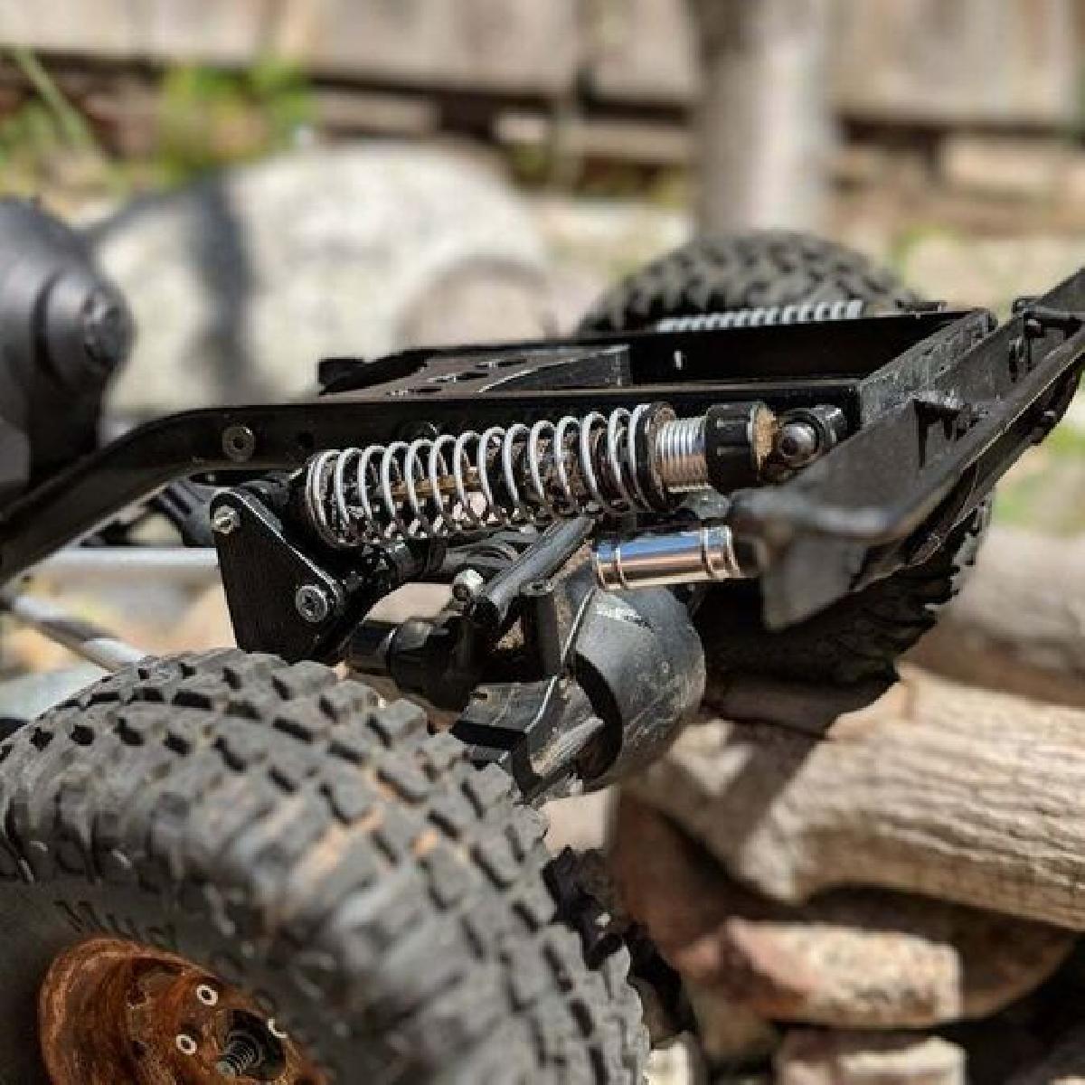 Suspensao em Cantilever para Axial SCX10