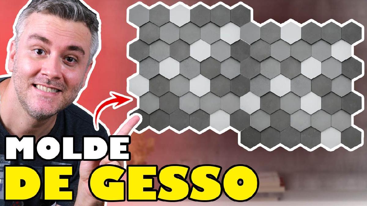 Mold for plaster coating