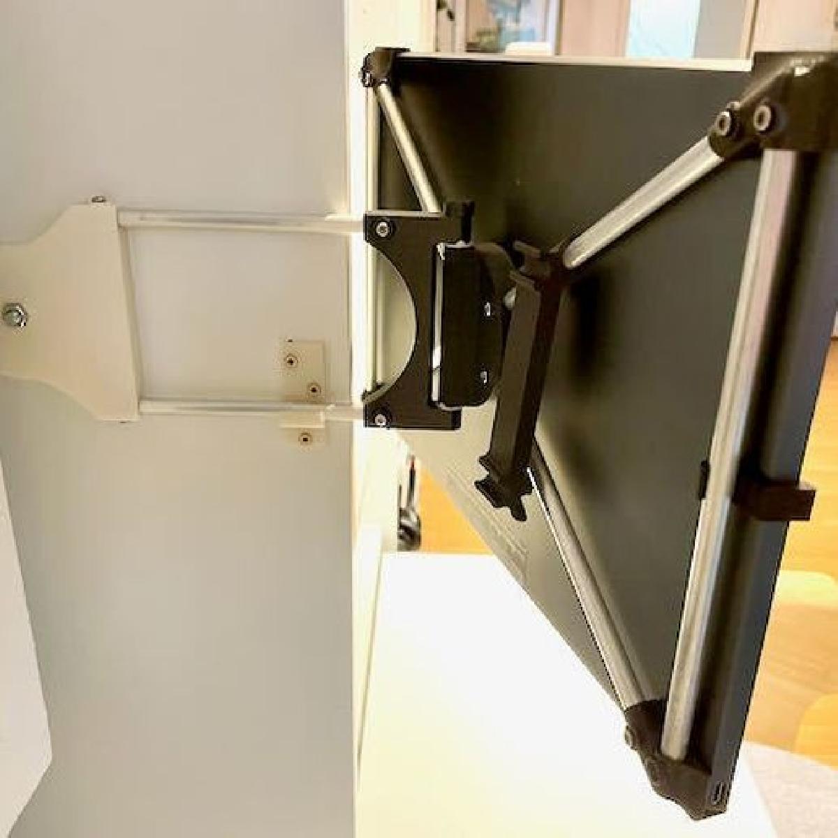 Suporte de monitor retratil e dobravel