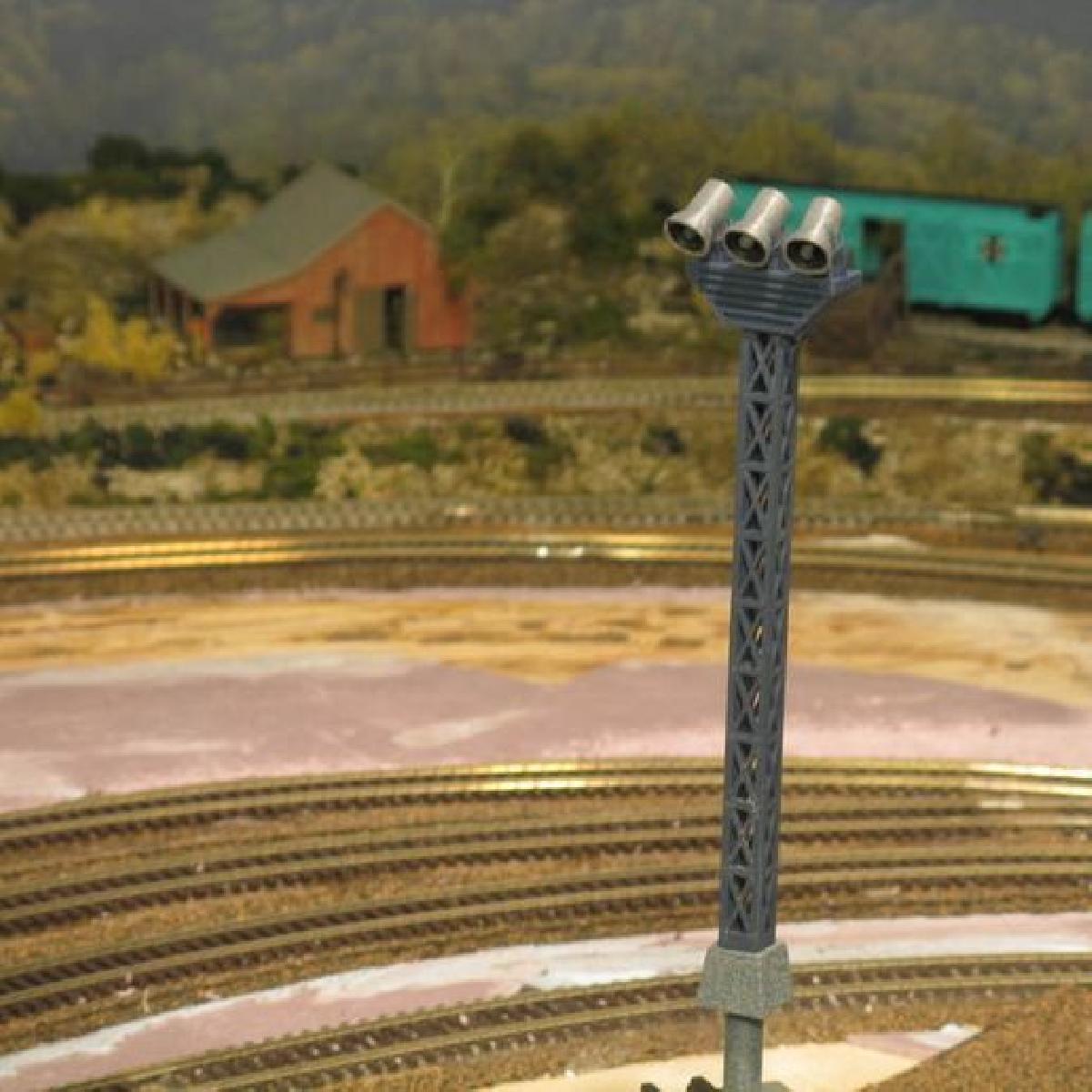 Torre de Luz de Patio NOVA em Escala HO