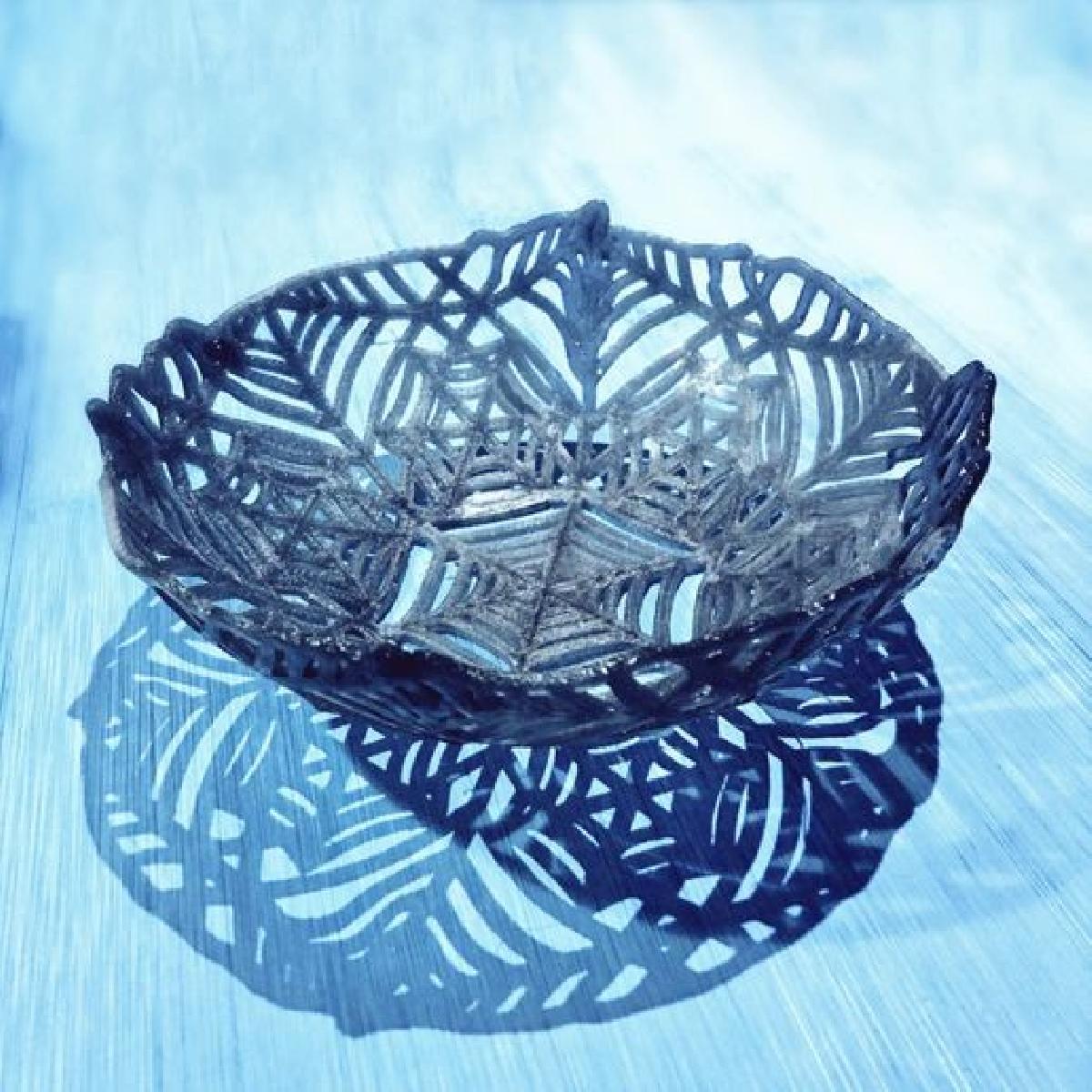 Tigelas assustadoras