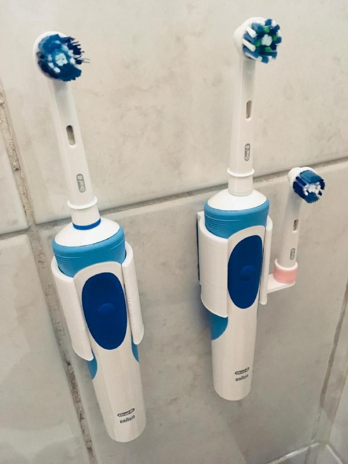 Escova de Dentes Eletrica Oral B Vitality 3709 + Suporte de Parede Substituto