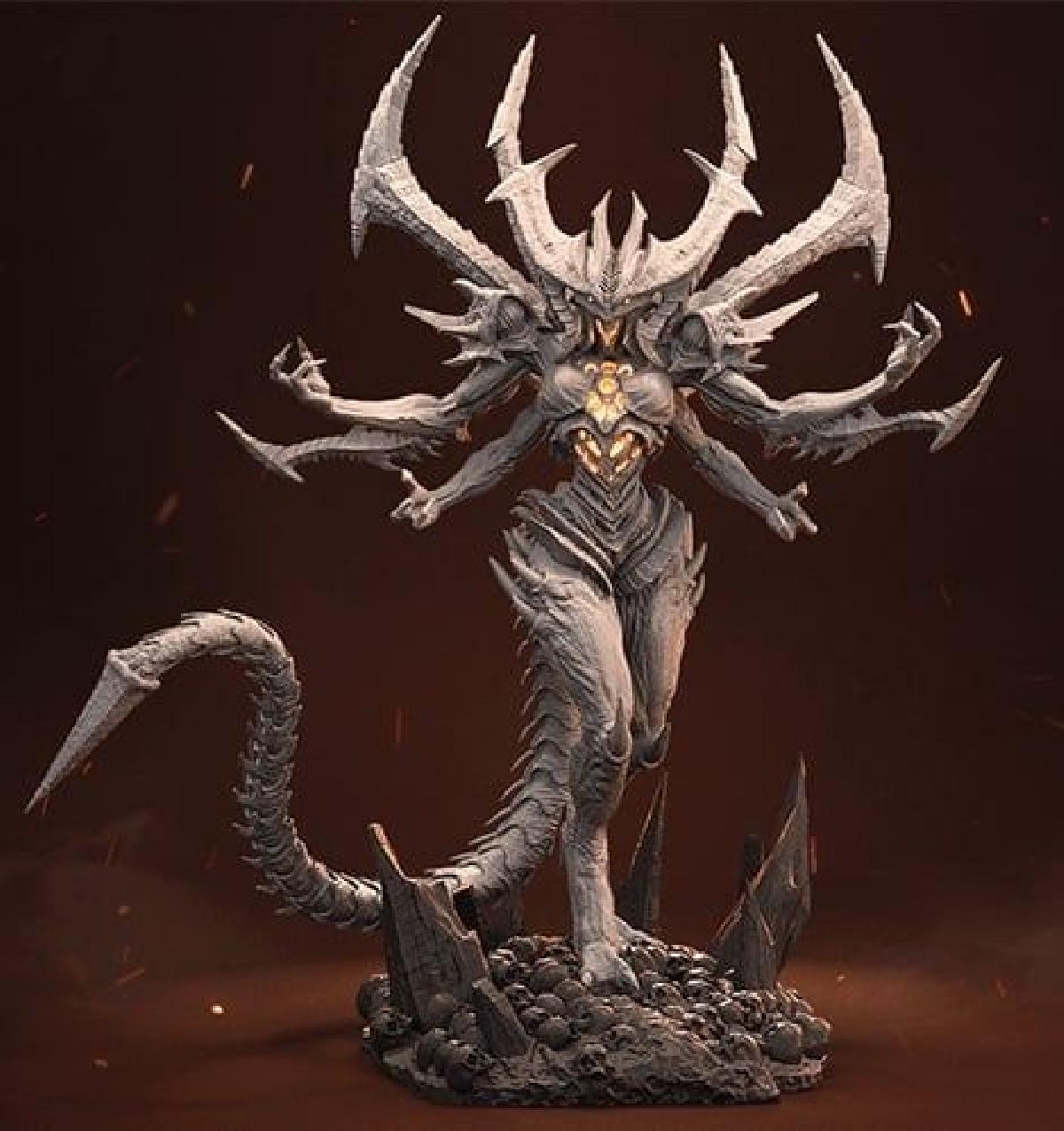 Rainha Demonio – Estatua de Monstro de Fantasia com Multiplos Bracos