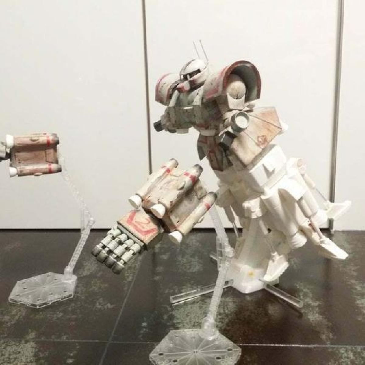 1:48 MSN 01 Teste Psycommu Tipo Zaku II de Alta Mobilidade ver.Thunderbolt