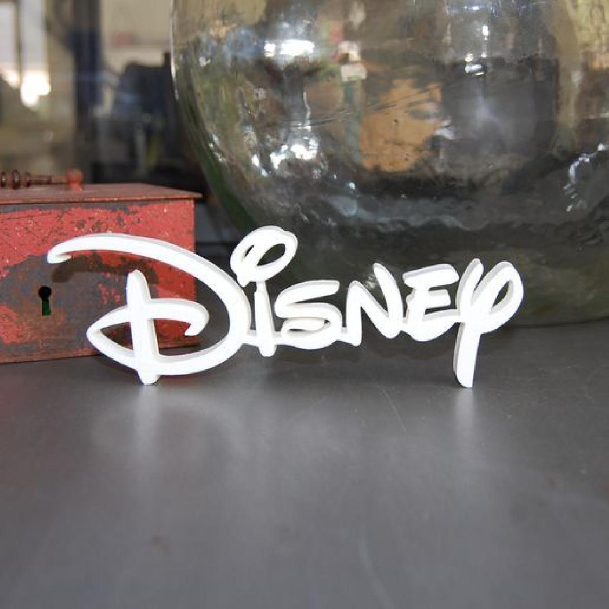 LOGO DISNEY
