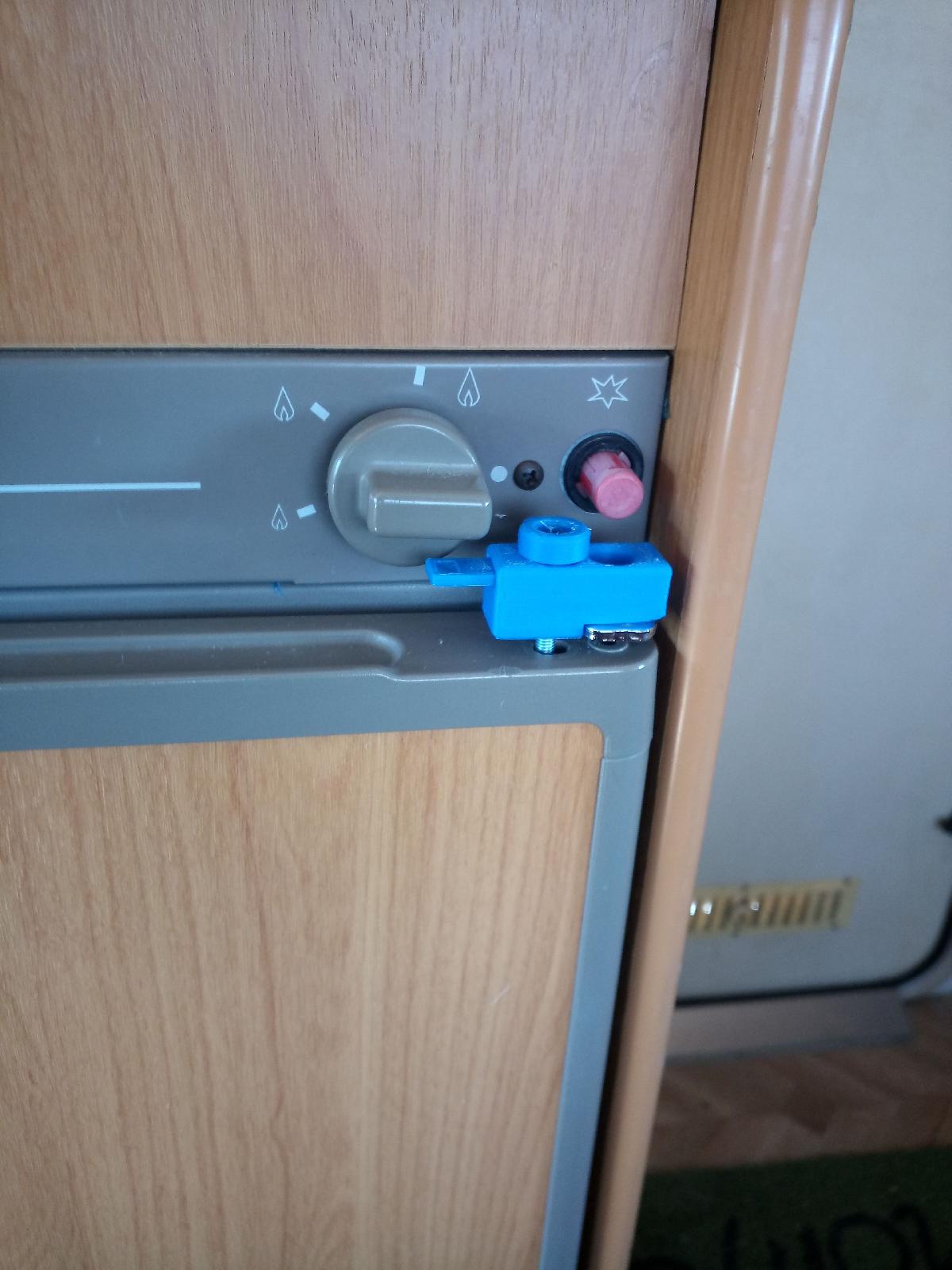 Fecho da porta do frigorifico do camper Electrolux