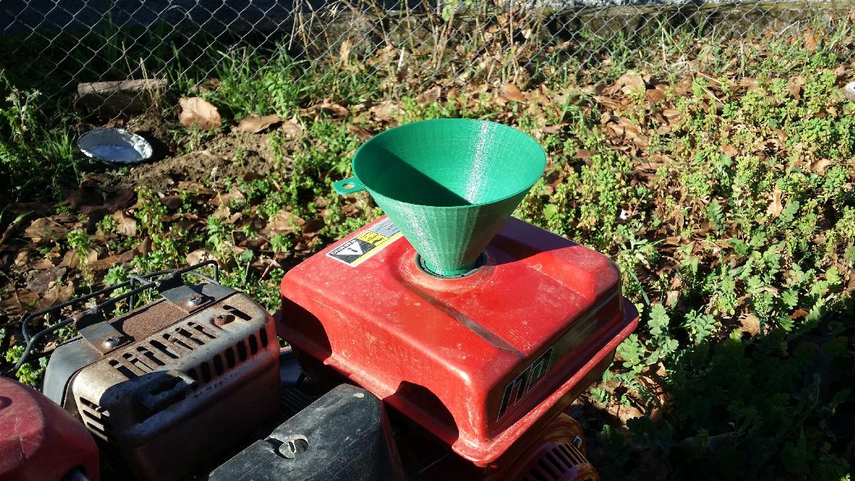Embudo com rosca para motocultor