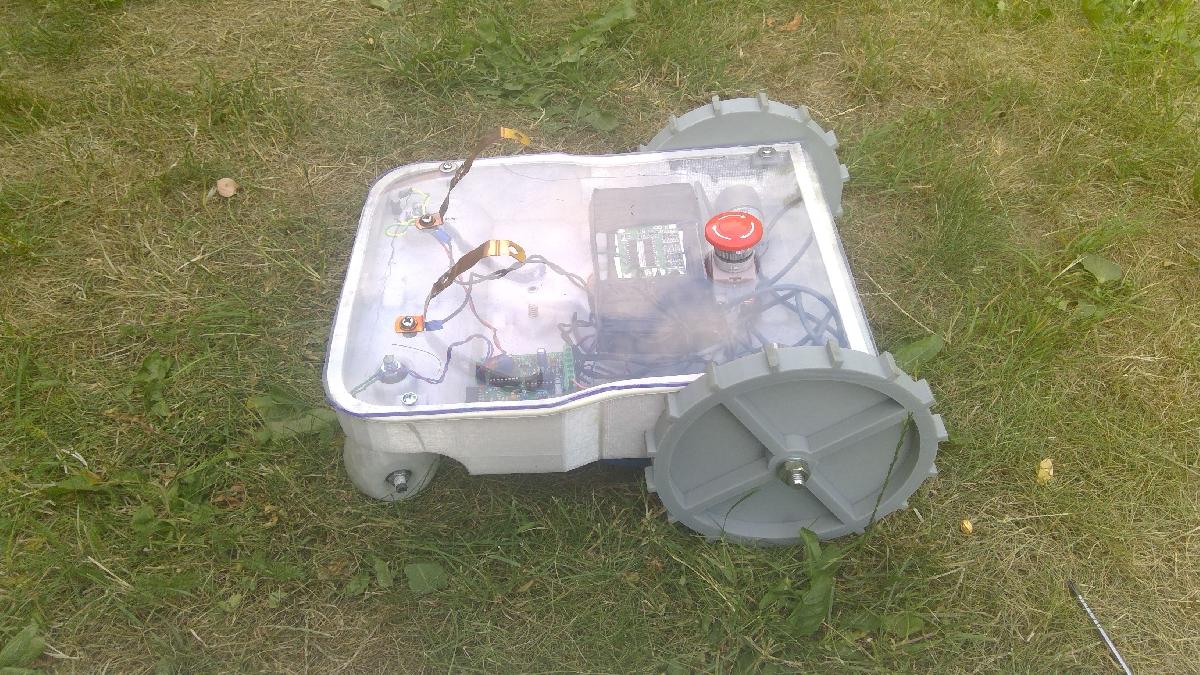 Cortador de grama robo LIAM