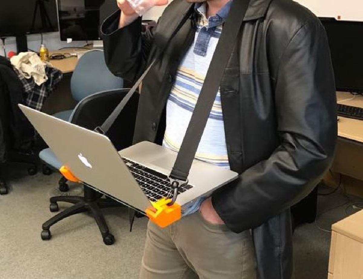 Suporte para barriga de laptop