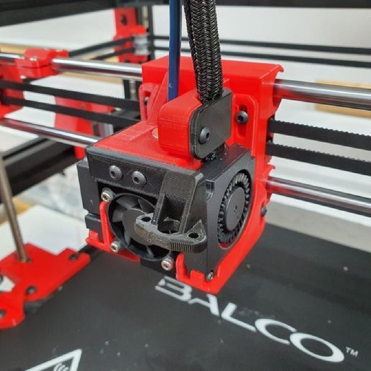 Montagem do Duto Dual Compacto Hypercube Evolution 4010