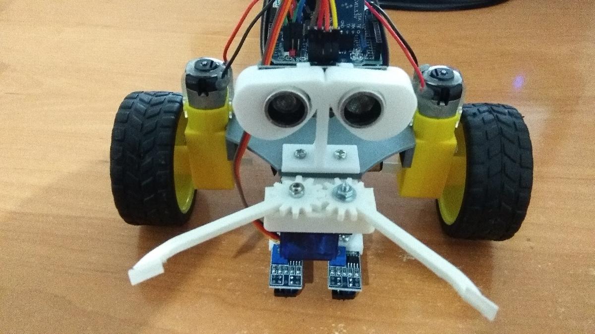 robo educacional arduino